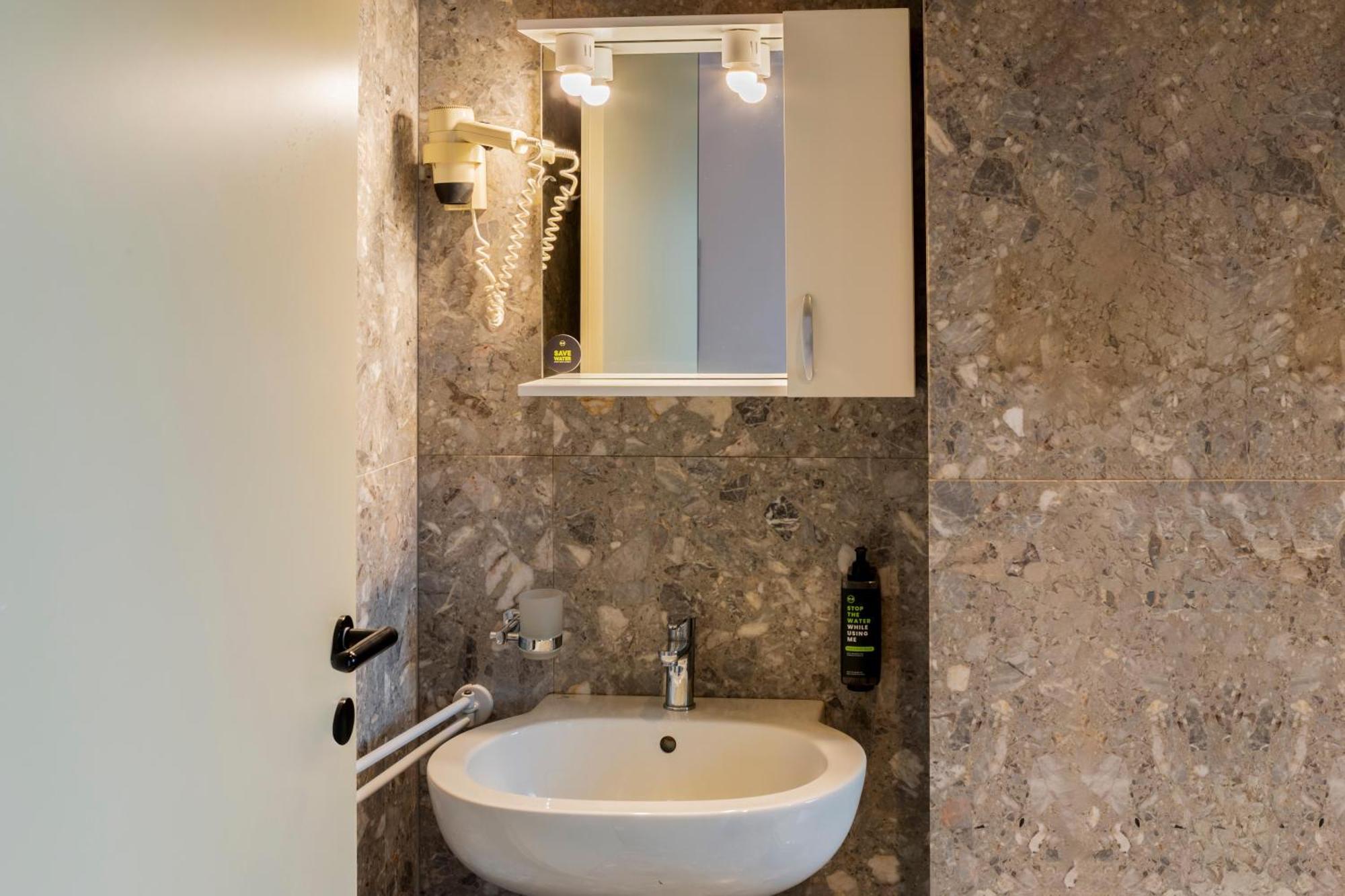 B&B Hotel Bari Rondo Esterno foto